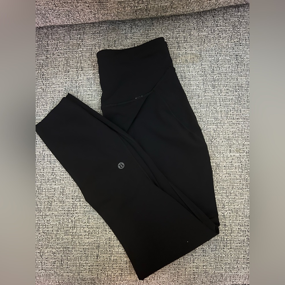 Lululemon black leggings, in good condition